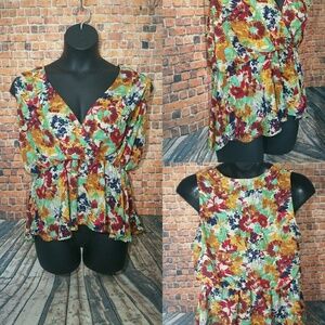Kit and sky floral surplice rayon top size xl